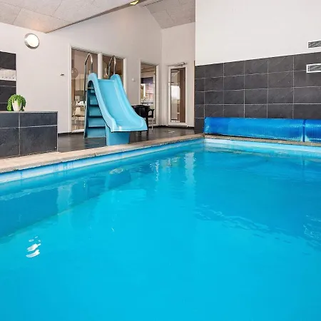 Holiday home 18 Person In